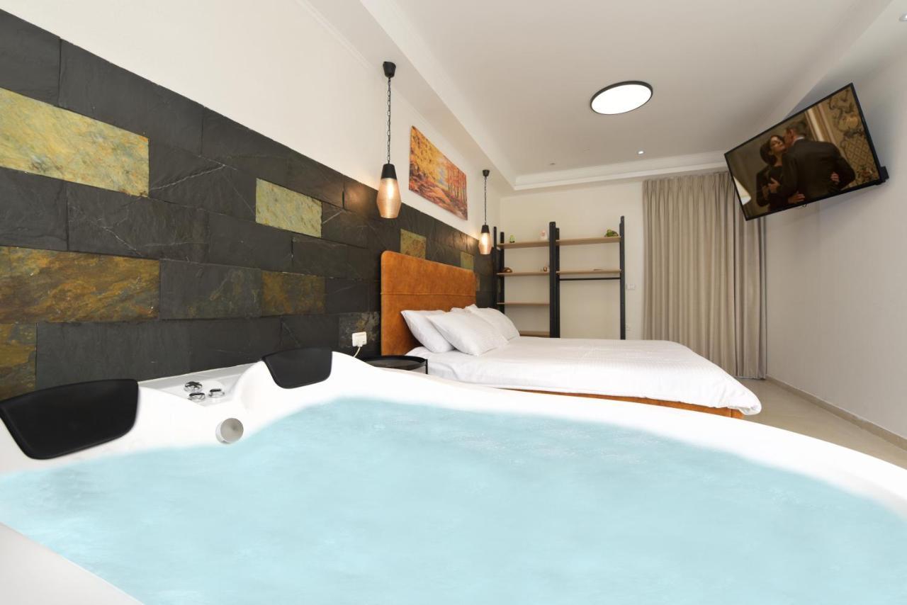 El Viso Verde Luxury Suites ฮัดเนส ภายนอก รูปภาพ